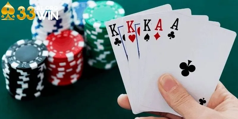 Tính toán kỹ càng để quyết định đánh lá bài chốt hạ an toàn